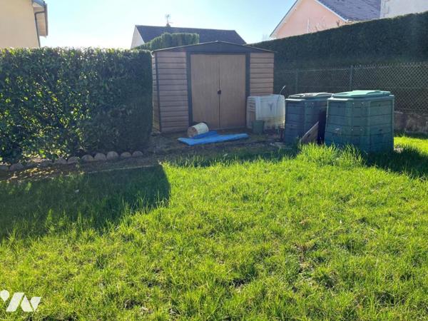 NUITS SAINT GEORGES en impasse, vte maison indépendante de type IV , avec rez jardin  