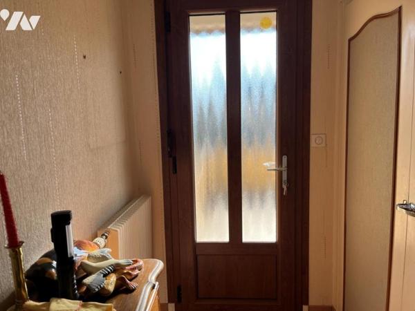 NUITS SAINT GEORGES en impasse, vte maison indépendante de type IV , avec rez jardin  