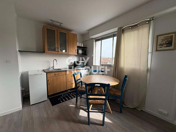 Appartement T1 à louer à Juvisy-sur-Orge, 3ème étage, calme et bien équipé