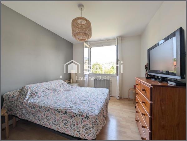 Appartement T3 avec balcon, garage et jardin