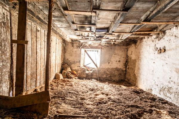 Corps de ferme 1770 à rénover – 710 m² de potentiel en Haute-Savoie | Projet investisseurs / gîtes