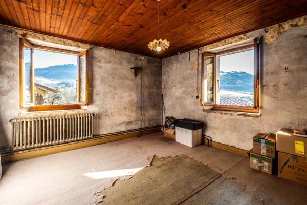 Corps de ferme 1770 à rénover – 710 m² de potentiel en Haute-Savoie | Projet investisseurs / gîtes