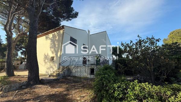 Villa 122M 2 avec Vue mer, beau volume sur 800M2