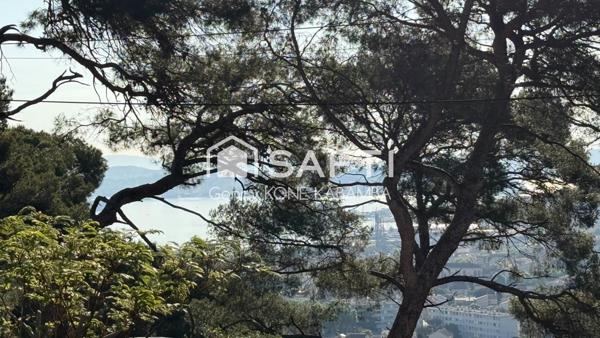 Villa 122M 2 avec Vue mer, beau volume sur 800M2