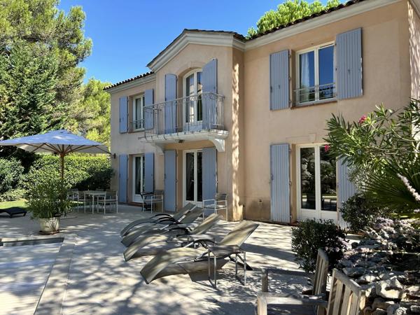Golf de Pont Royal  Maison de charme, T5, piscine, garage double
