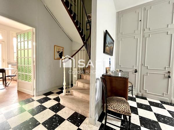 MAISON BOURGEOISE 6 CHAMBRES QUARTIER CHASSELIEVRE / PREFECTURE