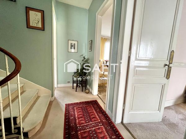 MAISON BOURGEOISE 6 CHAMBRES QUARTIER CHASSELIEVRE / PREFECTURE