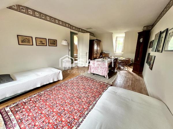 MAISON BOURGEOISE 6 CHAMBRES QUARTIER CHASSELIEVRE / PREFECTURE