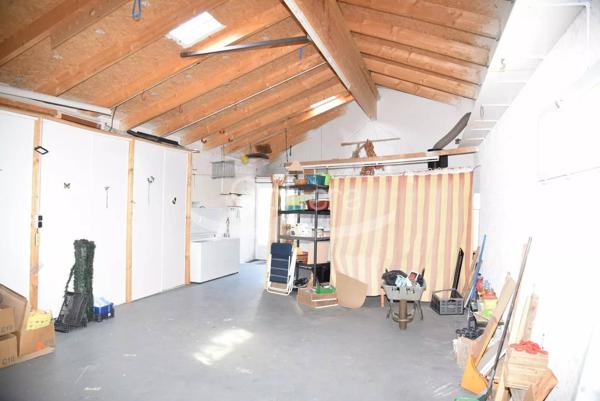 Maison de plain pied avec garage camping car