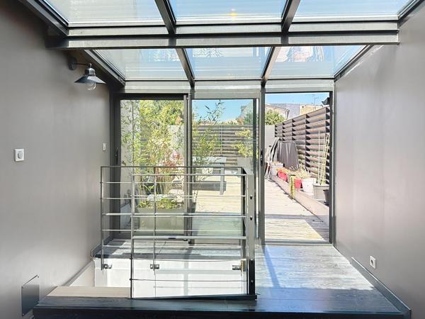 Maison de ville de caractère avec terrasse – Un esprit loft au cœur de Reims