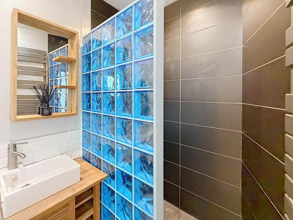 Maison de ville de caractère avec terrasse – Un esprit loft au cœur de Reims
