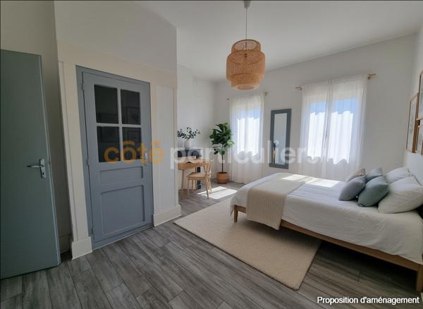 Vente
                Maison265 m² - 7 Pièces -
                    PUYMIROL (47270)