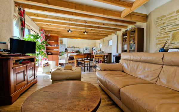 Maison à vendre    5 pièces • 106 m2 Plozévet