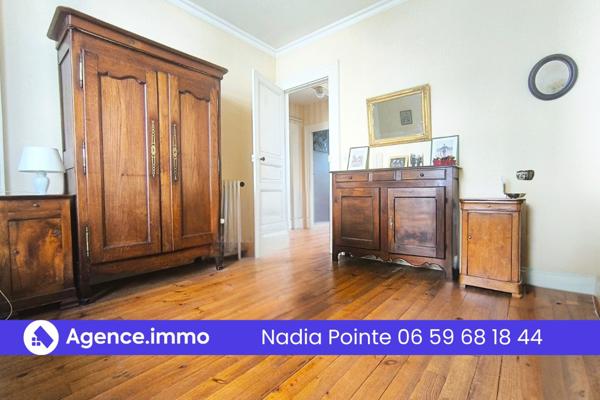 À vendre - Maison, 7 pièces située à Tarbes (65000)