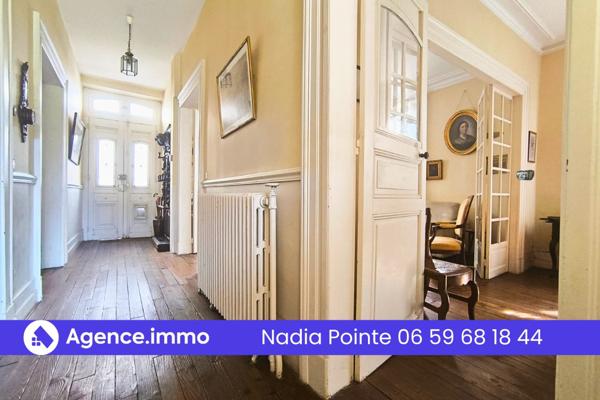 À vendre - Maison, 7 pièces située à Tarbes (65000)