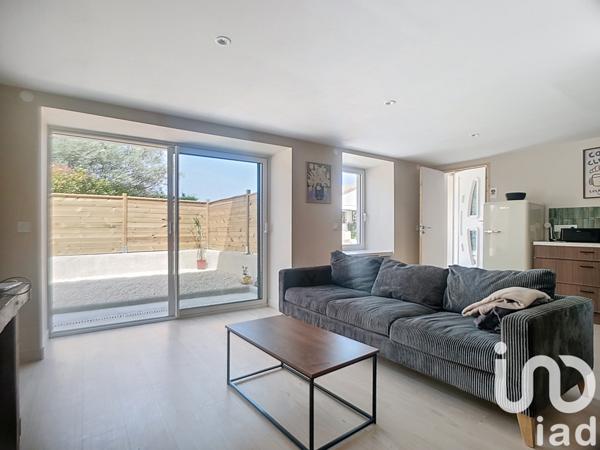 House for sale 5 rooms 104 m² Tournon-sur-Rhône