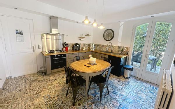 Maison à vendre    5 pièces • 150 m2 Sorgues