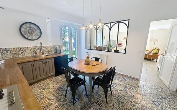 Maison à vendre    5 pièces • 150 m2 Sorgues