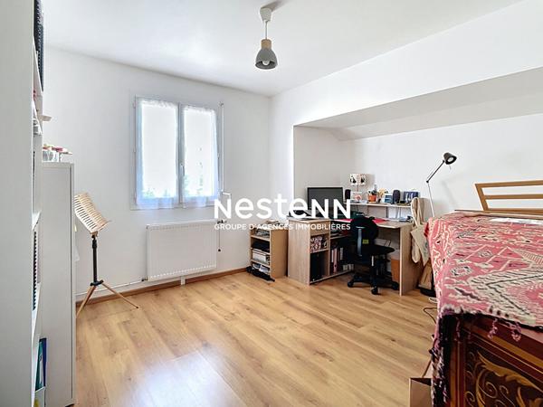 Villefranche  110 m2 - 3 chambres - lumineux- grande piece de vie- garage- proche du centre- au calme