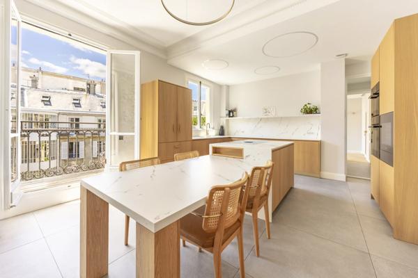 Appartement Paris 8 e - PARC MONCEAU