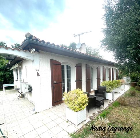 MaISON DE PLAIN PIED DANS UN ENDROIT CALME