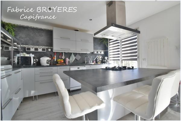 Maison à vendre 6 pièces USSEL (19)