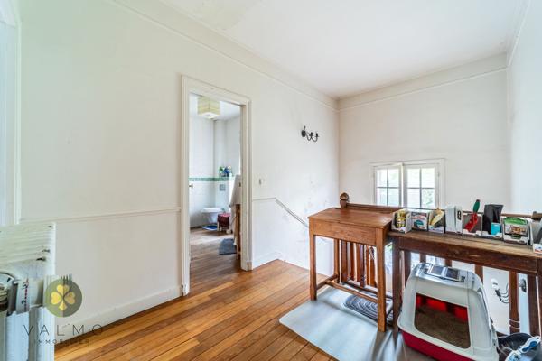 Maison
                                                                                                                                                                                                                                                                                                                        5 pièce(s)                                                                                                                                                                                                          3 chambre(s)                                                                                                                                                                                                          143  m²