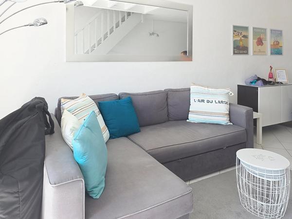Beau duplex avec chambre et terrasse