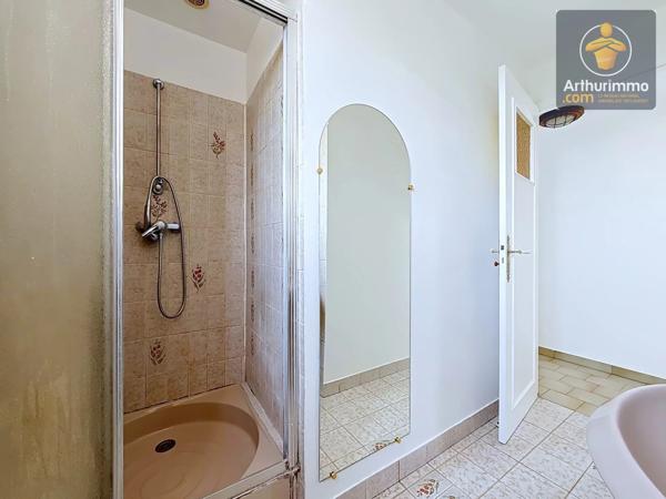 Vente                                                      Appartement
                        
                     4 pièces                      62 m2                     à Melun