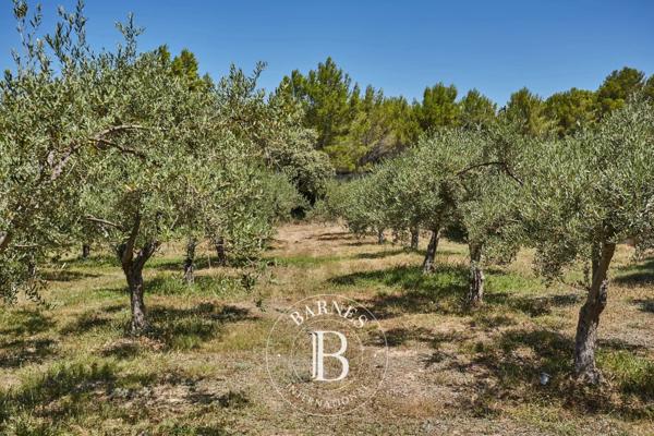 Aix-en-Provence, Propriété 6 Chambres -  240 m² à vendre