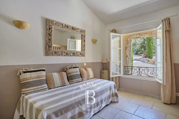 Aix-en-Provence, Propriété 6 Chambres -  240 m² à vendre