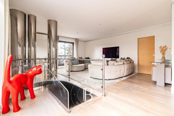 Paris 16ème, Appartement 2 Chambres -  147 m² à vendre