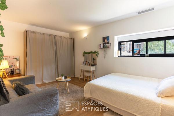 Maison contemporaine de caractère avec piscine, jardin et studio indépendant en coeur de ville