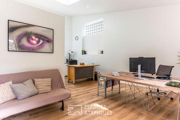Maison contemporaine de caractère avec piscine, jardin et studio indépendant en coeur de ville