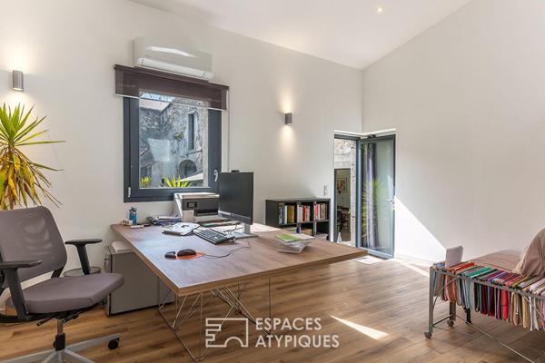 Maison contemporaine de caractère avec piscine, jardin et studio indépendant en coeur de ville