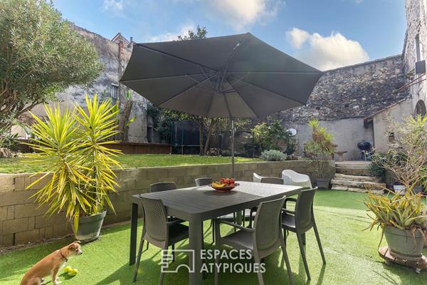 Maison contemporaine de caractère avec piscine, jardin et studio indépendant en coeur de ville