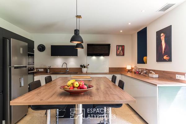 Maison contemporaine de caractère avec piscine, jardin et studio indépendant en coeur de ville