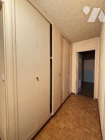 SAINT HERBLAIN - T4 de  80m2 + LOGGIA 7M2 - VUE DÉGAGÉE - PLACE DE STATIONNEMENT 