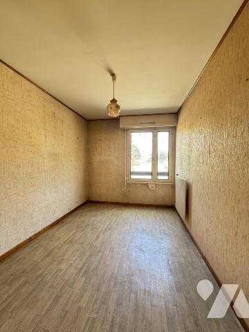 SAINT HERBLAIN - T4 de  80m2 + LOGGIA 7M2 - VUE DÉGAGÉE - PLACE DE STATIONNEMENT 