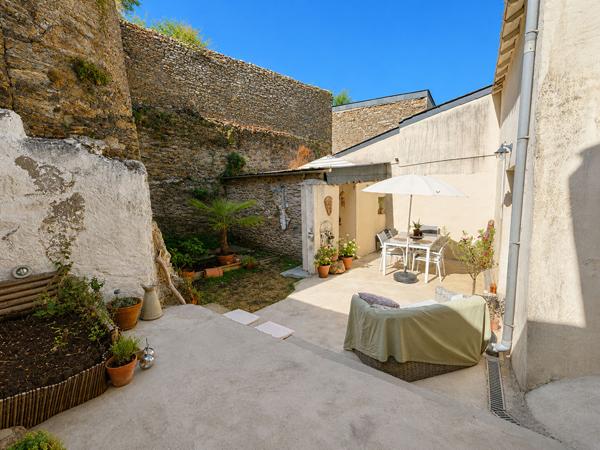 Maison Coueron 4 pièces 93 m2 proche du bac