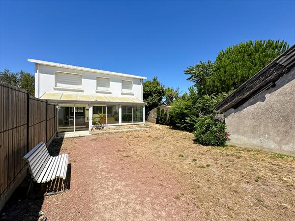 Appartement en rez-de-jardin avec garage, 2 parkings - Saint Jean De Monts