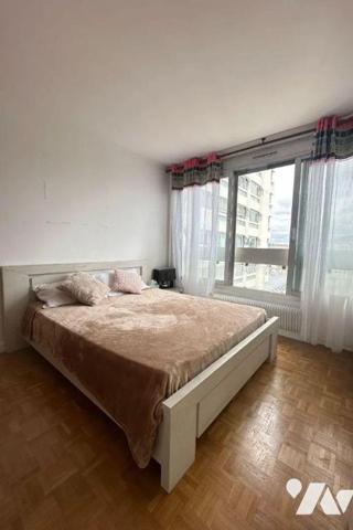 A VENDRE Appartement T3 à ROUEN (76000), au 10 ème étage avec ascenseur, vue imprenable sur la ...