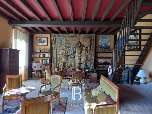 Loudun, Maison 7 Chambres -  333 m² à vendre