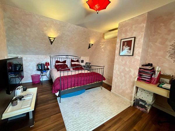 Maison familiale de 184 m² avec piscine ?  5 chambres - cadre privilégié à La Charité-sur-Loire