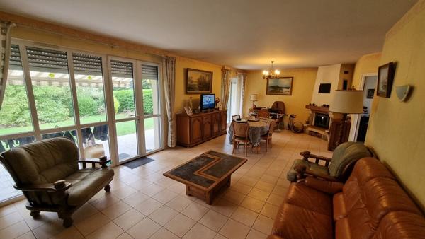 Superbe maison de 5 pièces des années 1980 sur 2 000 m² de terrain ? Saint-Aignan