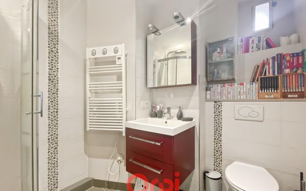 Appartement à vendre    3 pièces • 76 m2 Lyon 8