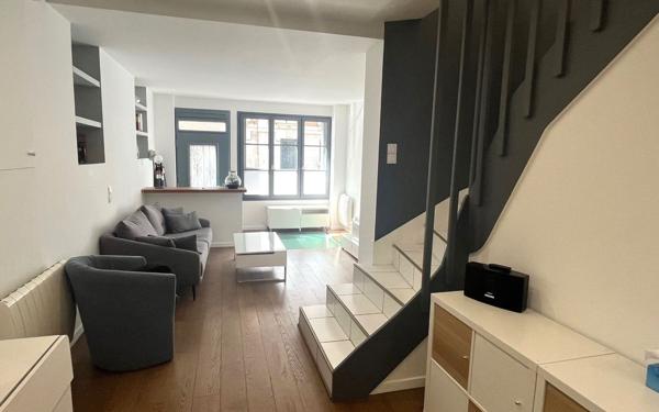 Appartement à vendre    4 pièces • 84,63 m2 Saint-Mandé