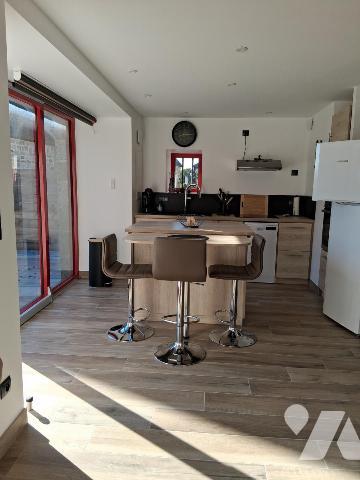 PROPRIETE ATYPIQUE sur 15 Ha - Maison de 570 m² - gites et autres dépendances