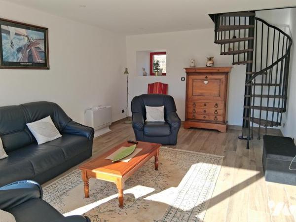 PROPRIETE ATYPIQUE sur 15 Ha - Maison de 570 m² - gites et autres dépendances