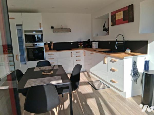 PROPRIETE ATYPIQUE sur 15 Ha - Maison de 570 m² - gites et autres dépendances